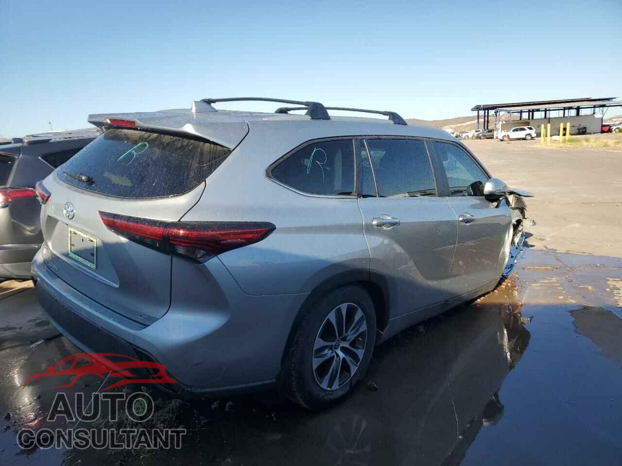 TOYOTA HIGHLANDER 2023 - 5TDKDRAH9PS520162
