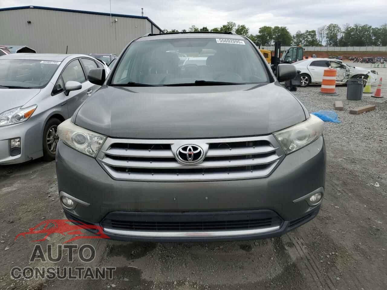 TOYOTA HIGHLANDER 2012 - 5TDBK3EH1CS153913