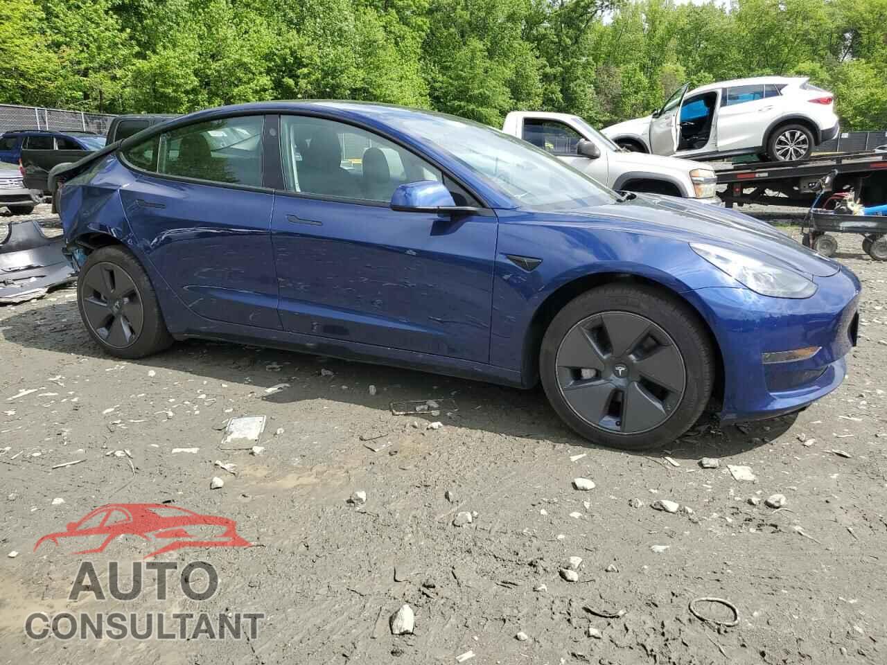 TESLA MODEL 3 2023 - 5YJ3E1EA0PF590136