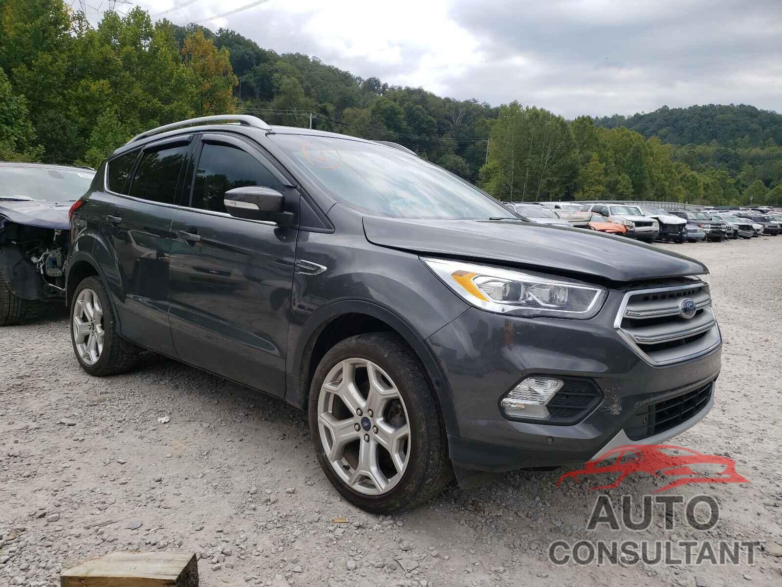 FORD ESCAPE 2019 - 1FMCU9J96KUB23926