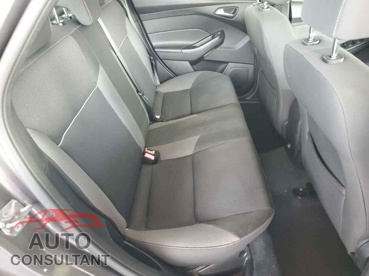 FORD FOCUS 2014 - 1FADP3F22EL288185