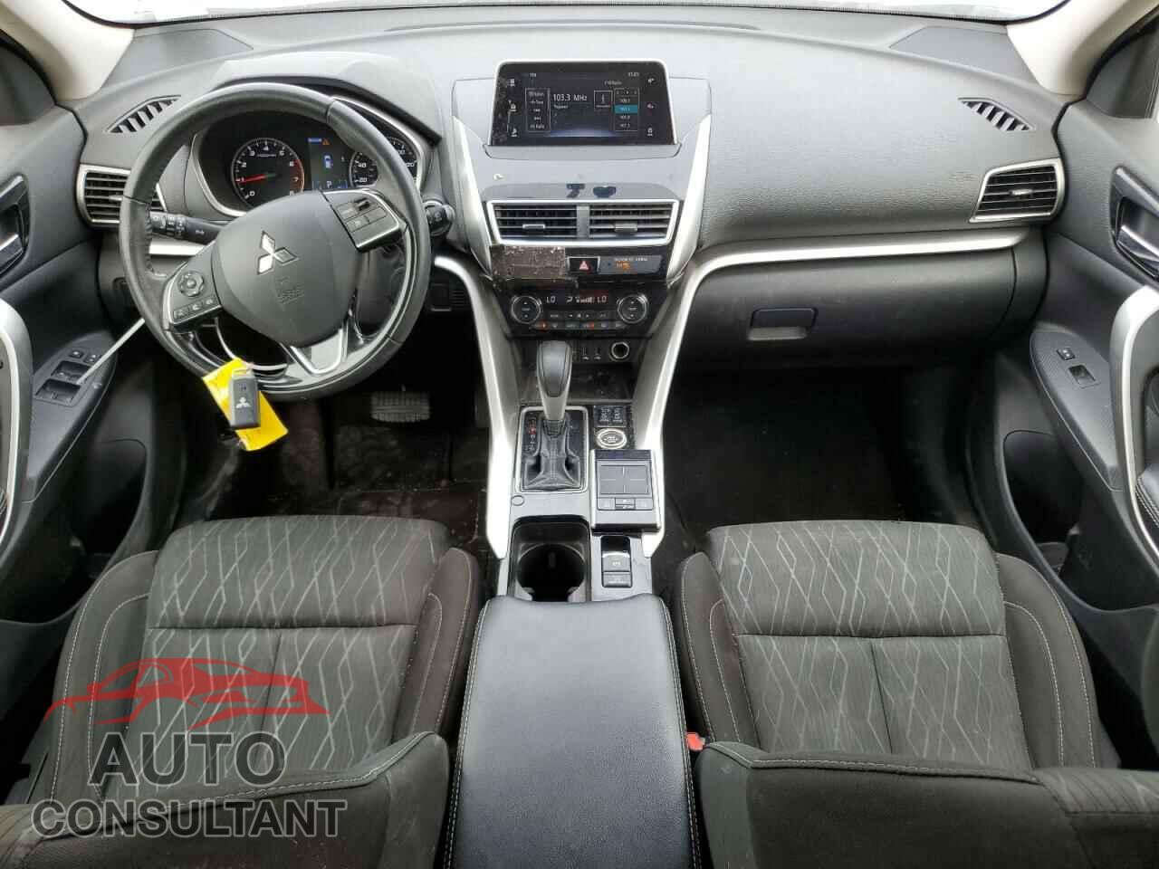 MITSUBISHI ECLIPSE 2018 - JA4AT5AA5JZ041649