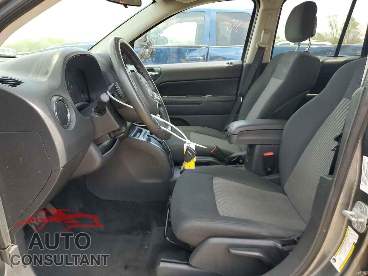 JEEP COMPASS 2012 - 1C4NJCEA8CD677543