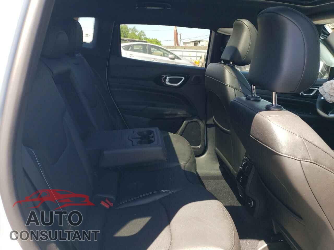 JEEP COMPASS 2024 - 3C4NJDCN2RT116561
