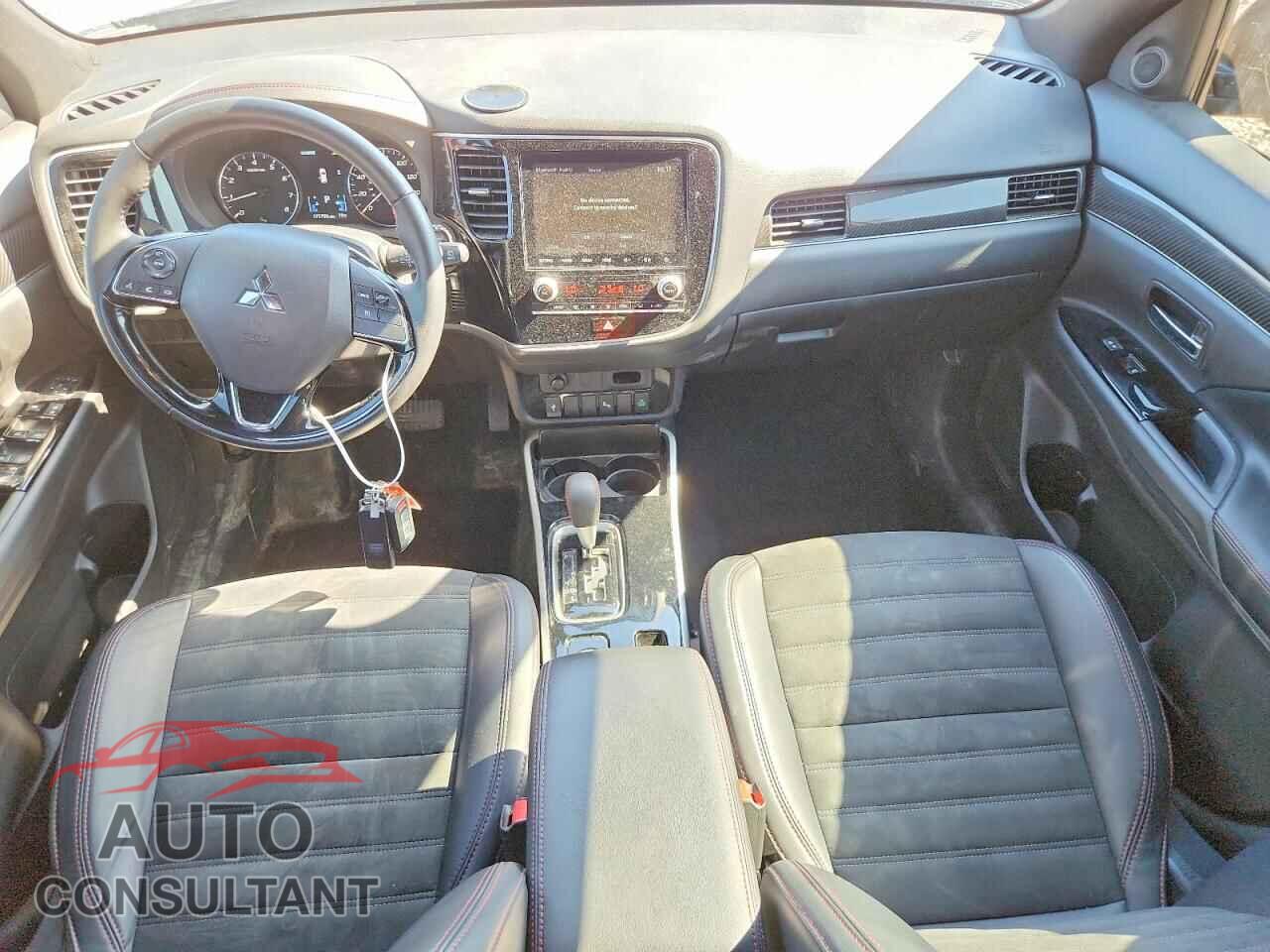 MITSUBISHI OUTLANDER 2020 - JA4AZ3A38LZ027770