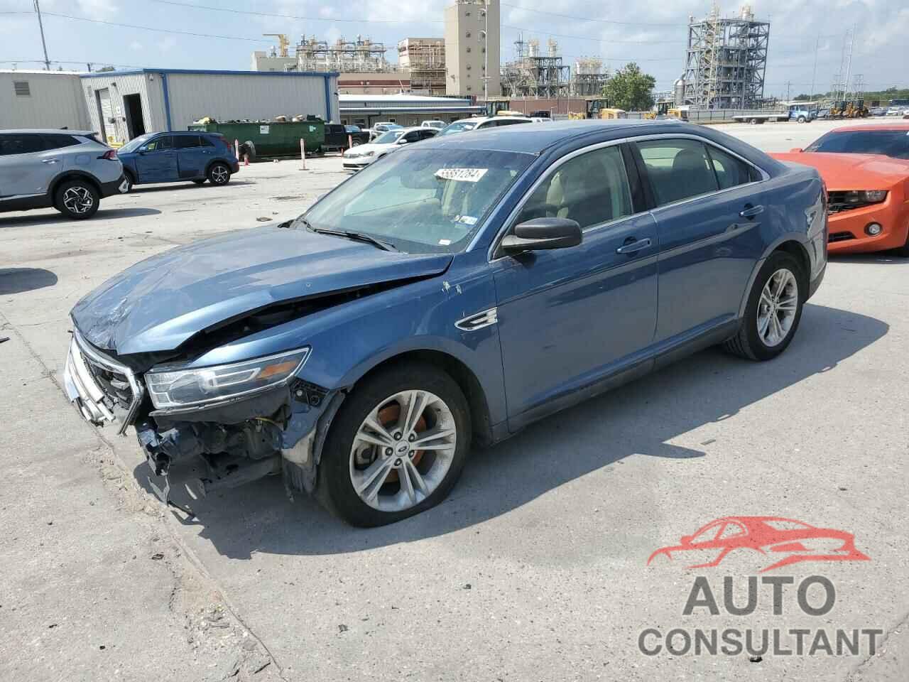 FORD TAURUS 2018 - 1FAHP2D8XJG102625