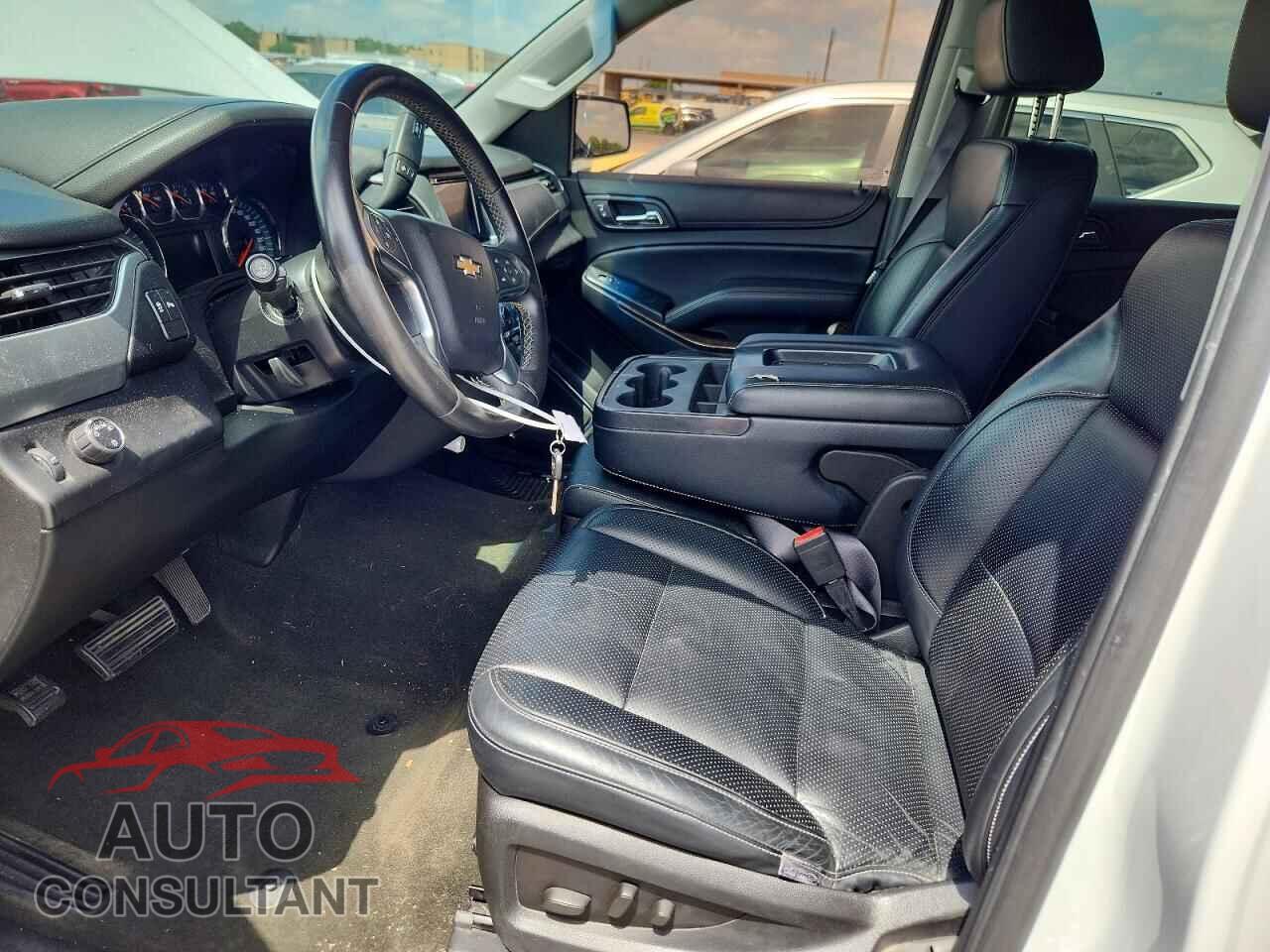 CHEVROLET SUBURBAN 2015 - 1GNSCHEC2FR747659