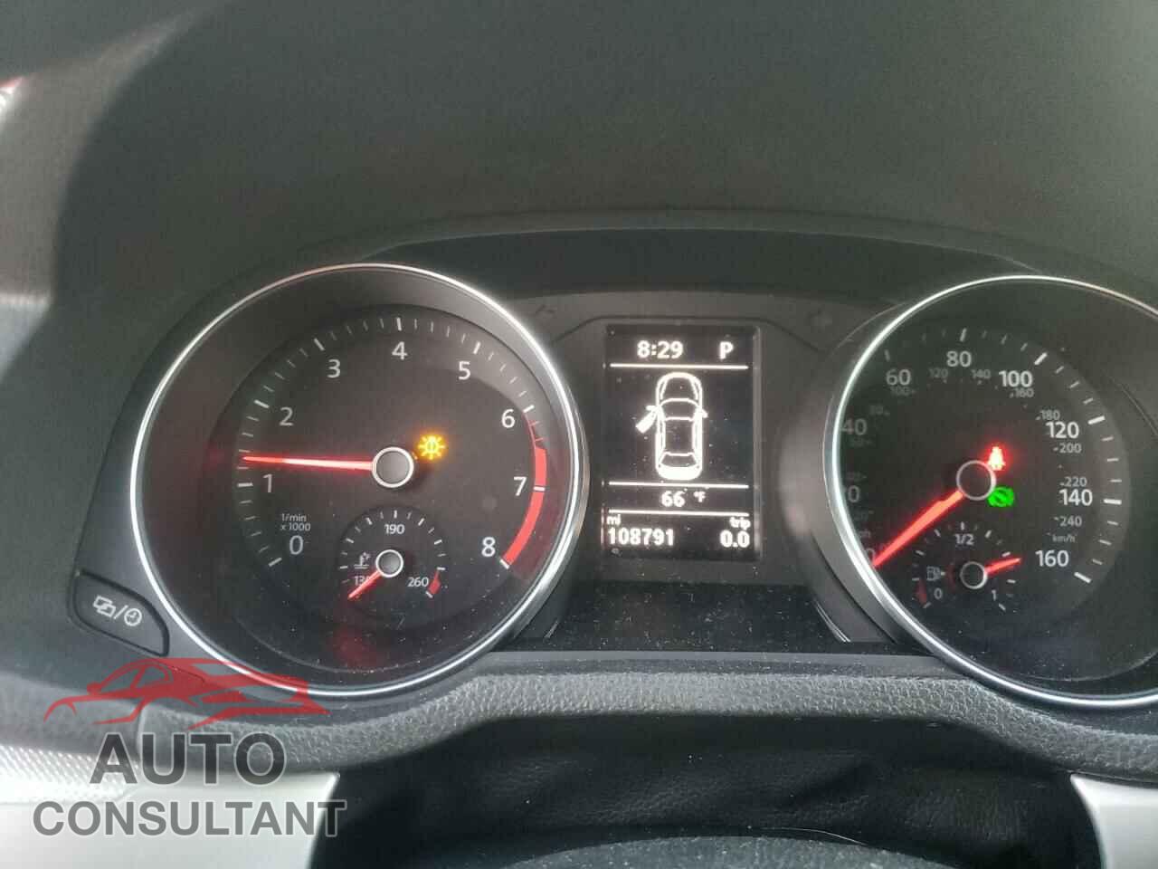 VOLKSWAGEN PASSAT 2017 - 1VWAT7A33HC048855