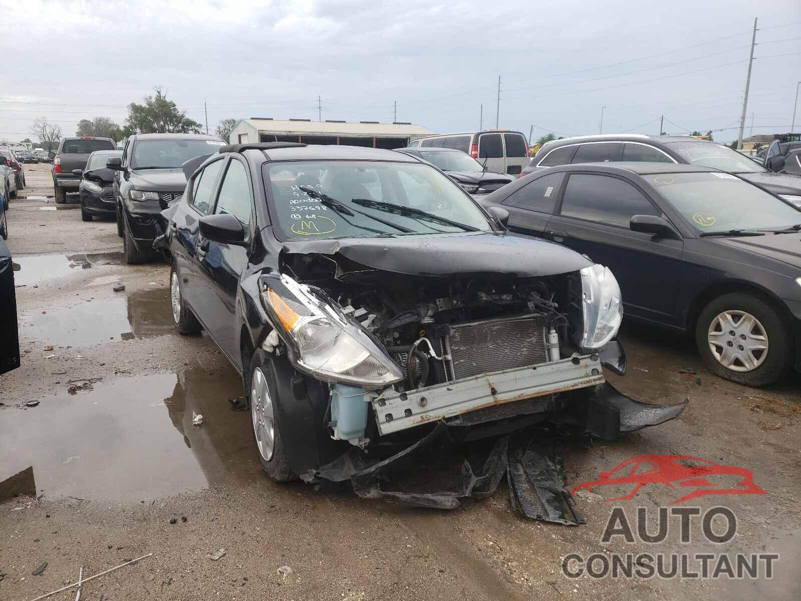 NISSAN VERSA 2017 - 3N1CN7APXHL866356