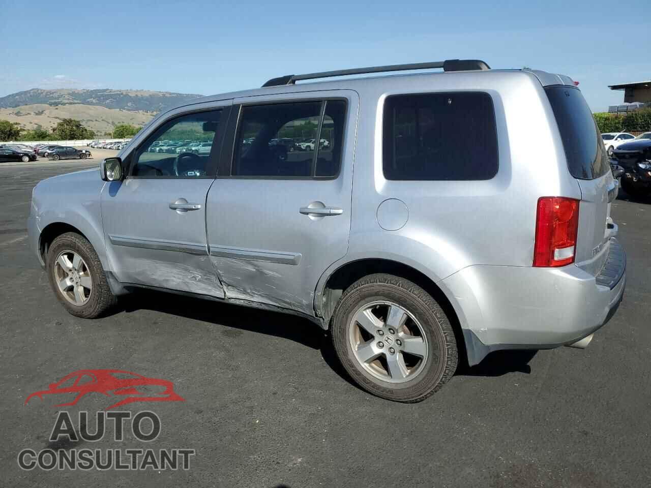 HONDA PILOT 2011 - 5FNYF3H52BB018796