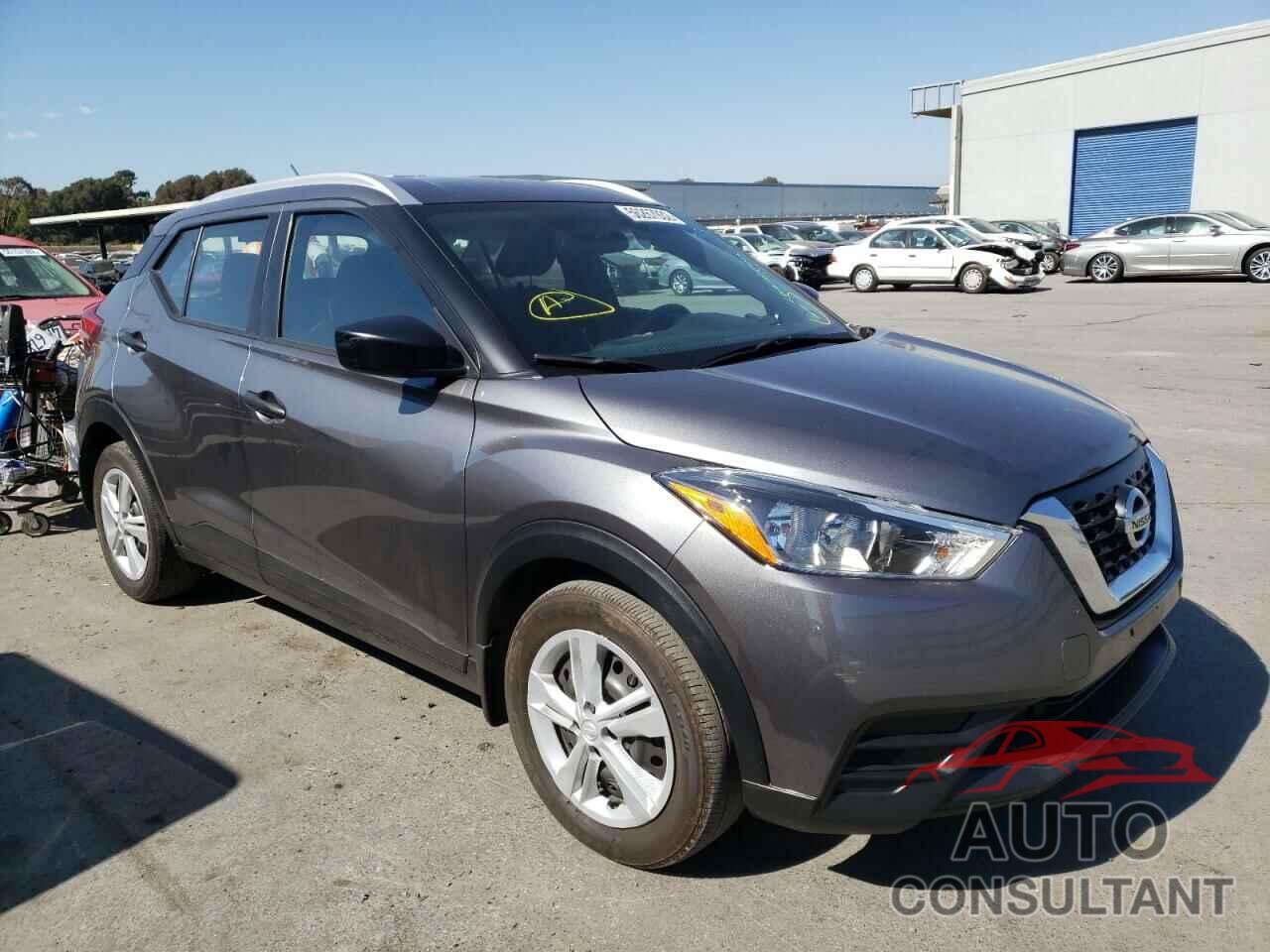 NISSAN KICKS 2018 - 3N1CP5CUXJL534604