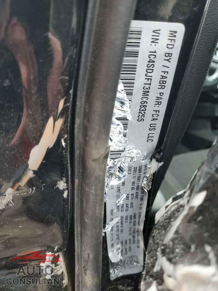 DODGE DURANGO 2021 - 1C4SDJFT3MC683255