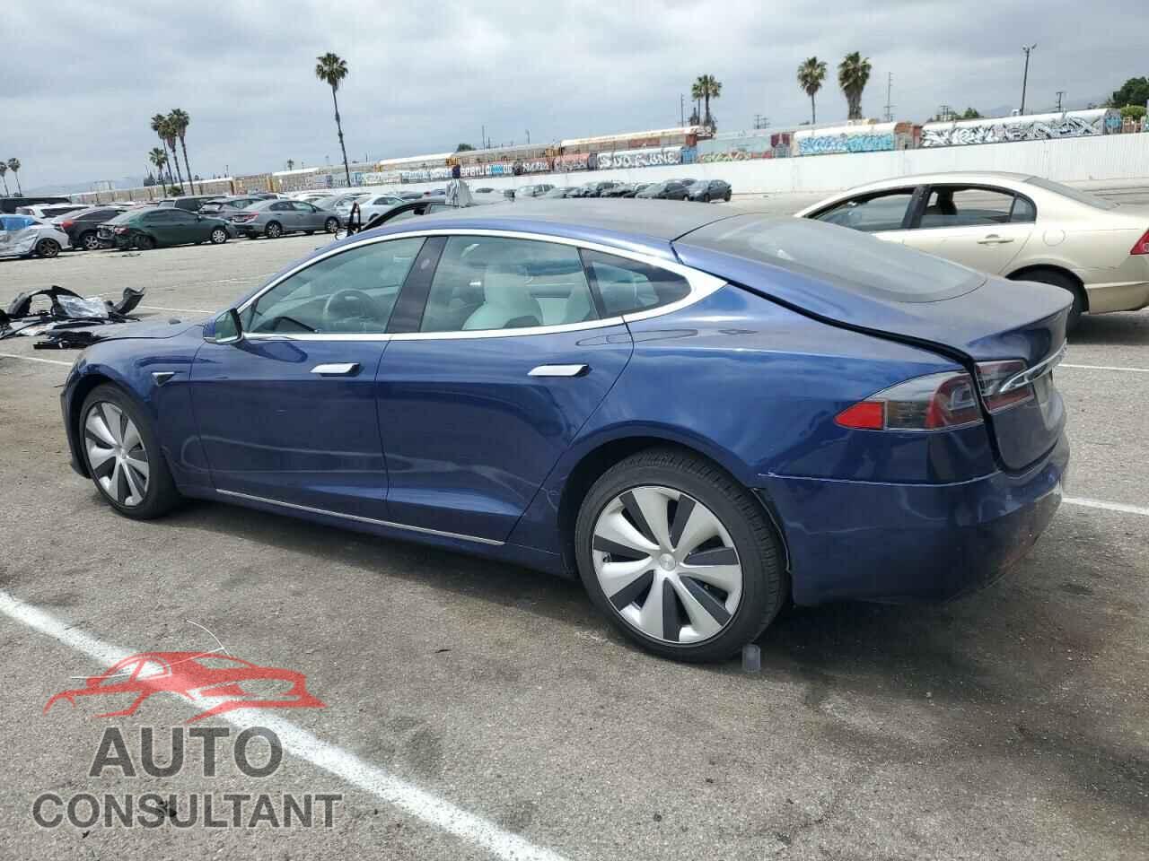 TESLA MODEL S 2020 - 5YJSA1E21LF392093