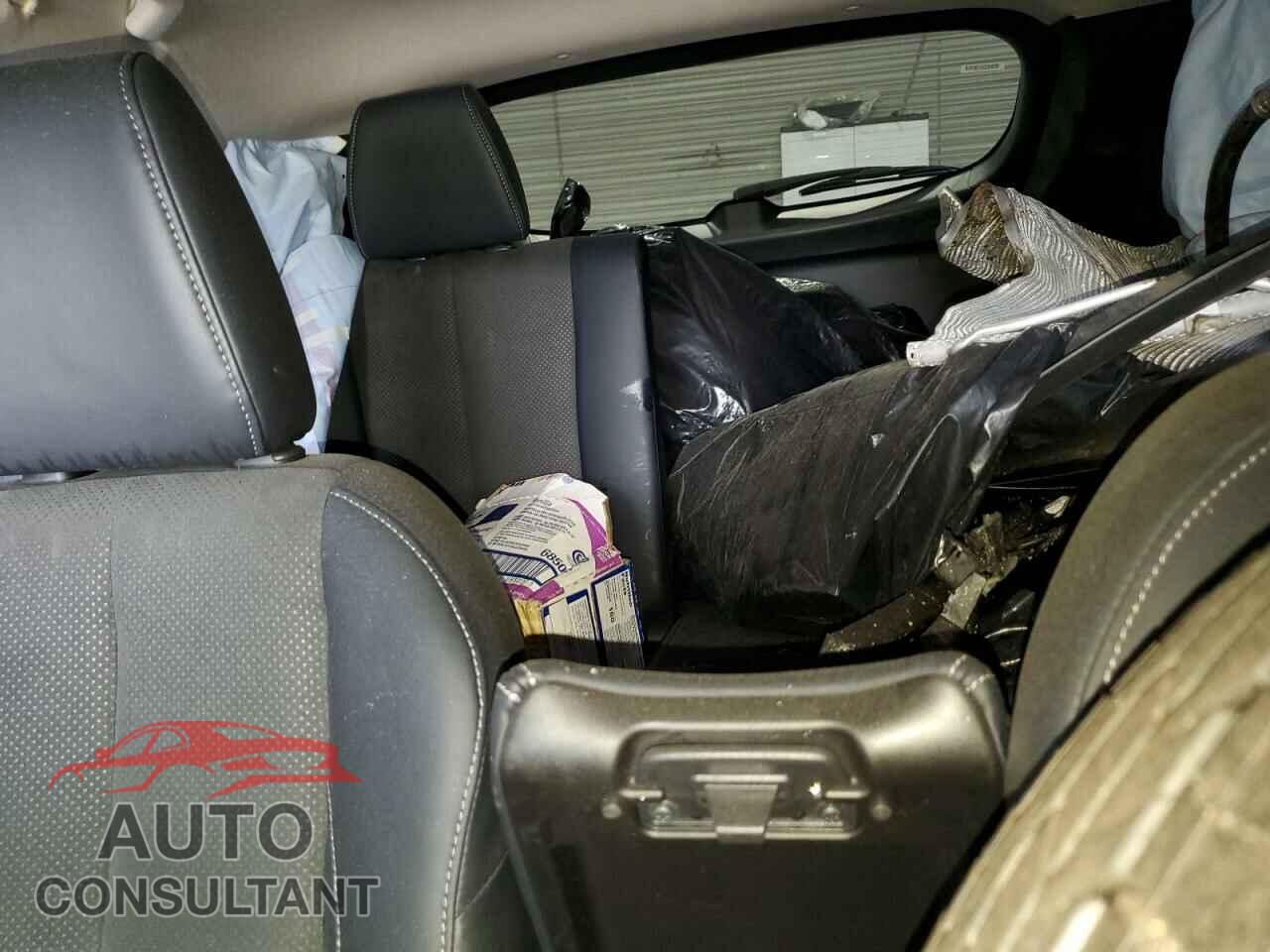 MITSUBISHI ECLIPSE 2024 - JA4ATWAA3RZ001118