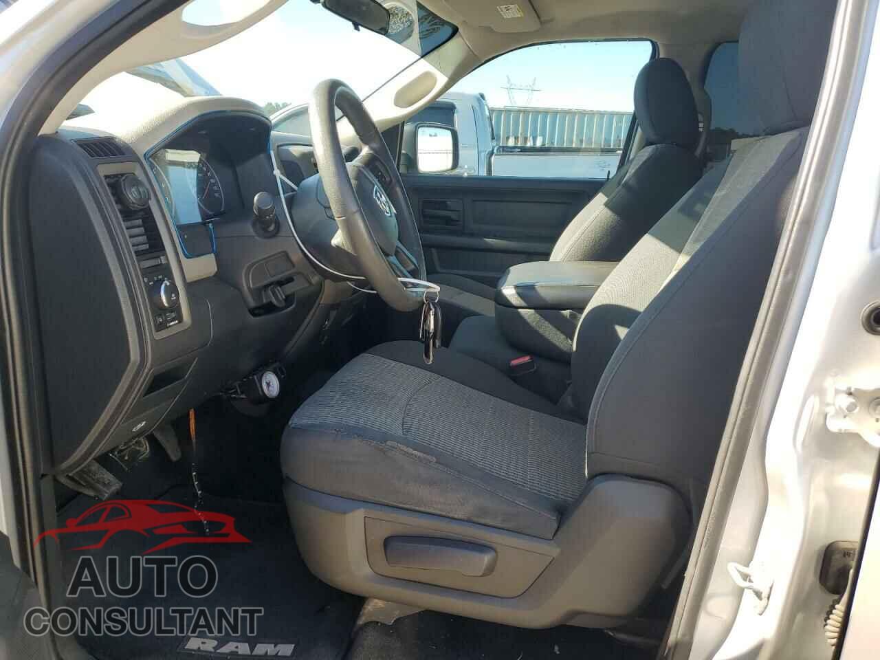 DODGE RAM 1500 2012 - 1C6RD7KT6CS142106