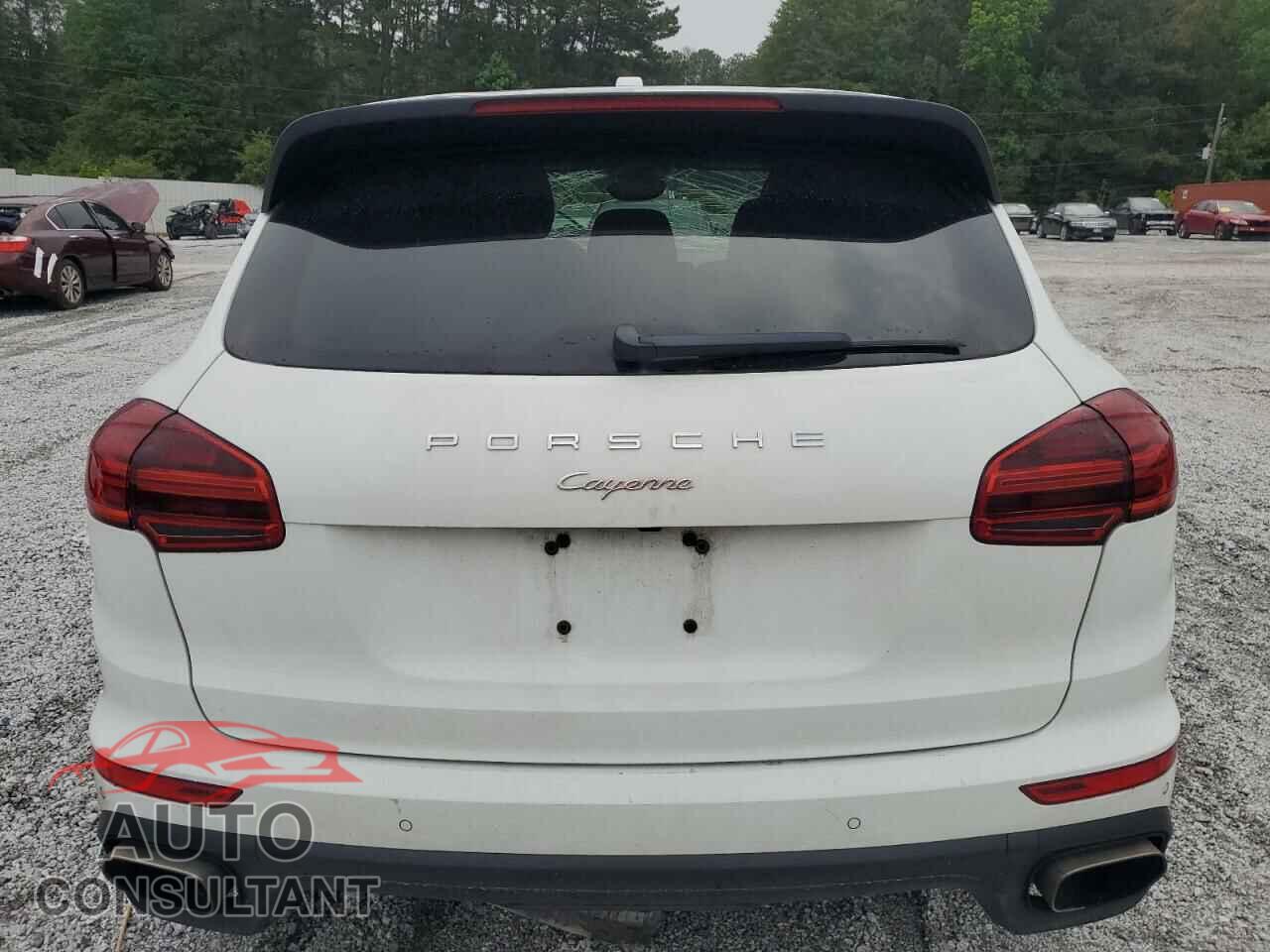PORSCHE CAYENNE 2016 - WP1AA2A25GLA10575