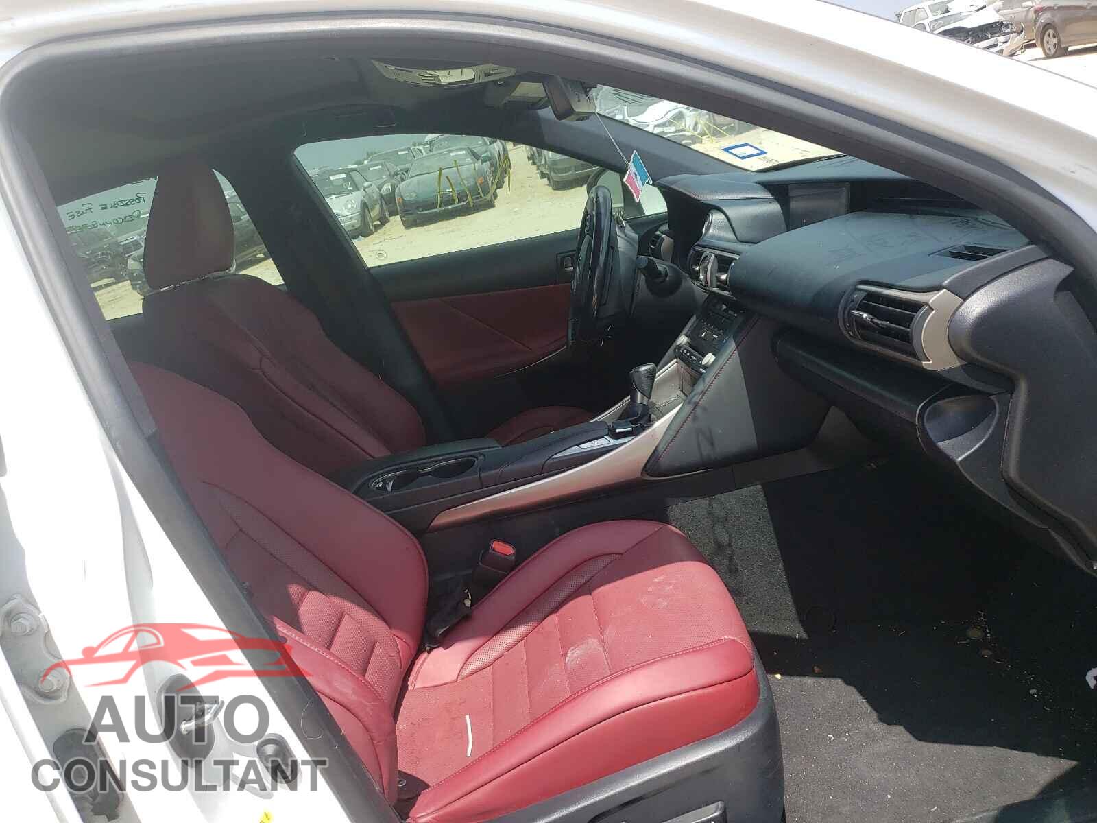 LEXUS IS 2017 - JTHBE1D2XH5031152