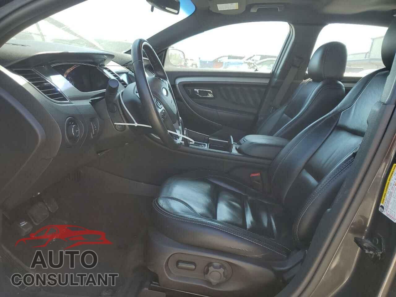 FORD TAURUS 2017 - 1FAHP2E85HG130308