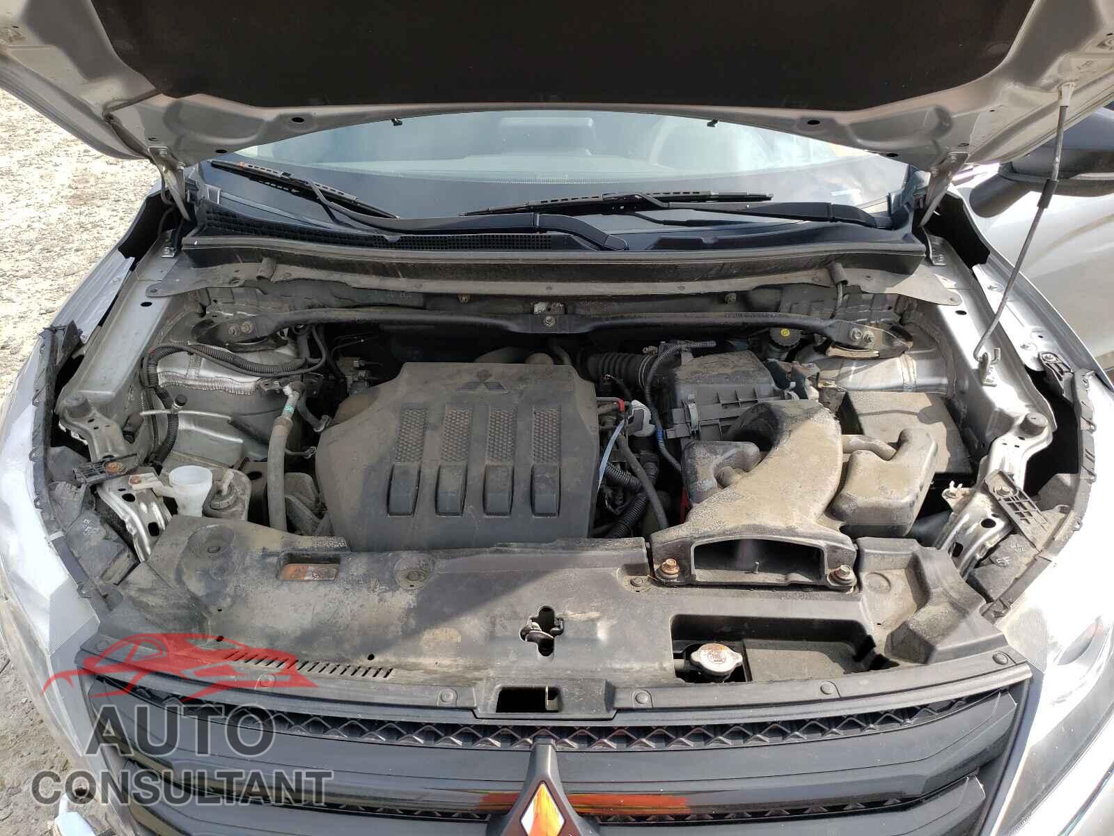 MITSUBISHI ECLIPSE 2018 - JA4AT4AA4JZ043869