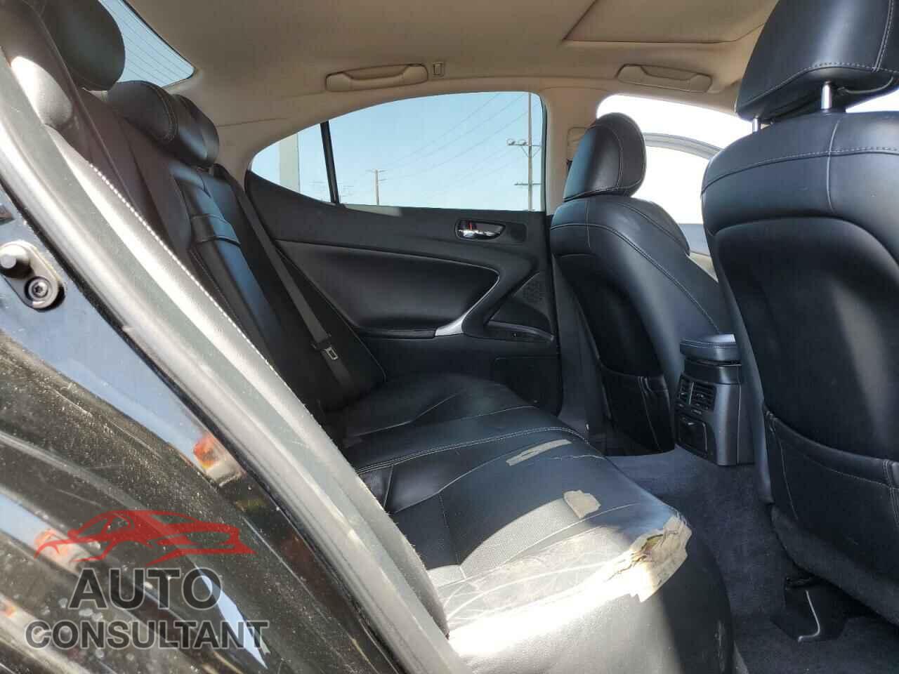 LEXUS IS 2011 - JTHBF5C22B5134157