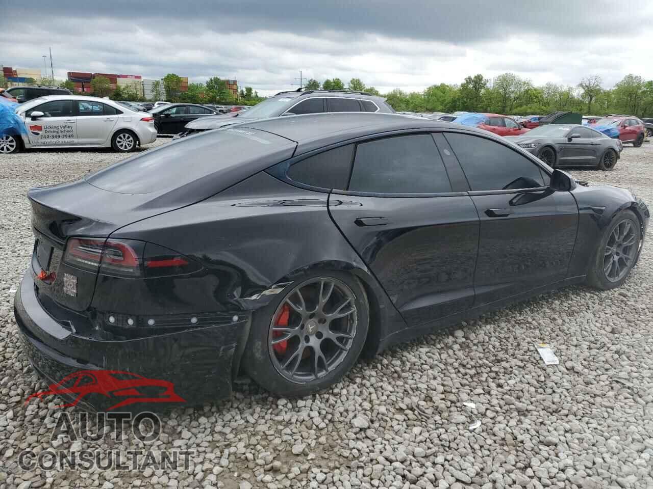 TESLA MODEL S 2023 - 5YJSA1E67PF511354