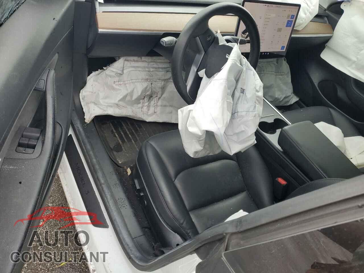 TESLA MODEL 3 2021 - 5YJ3E1EA2MF859832