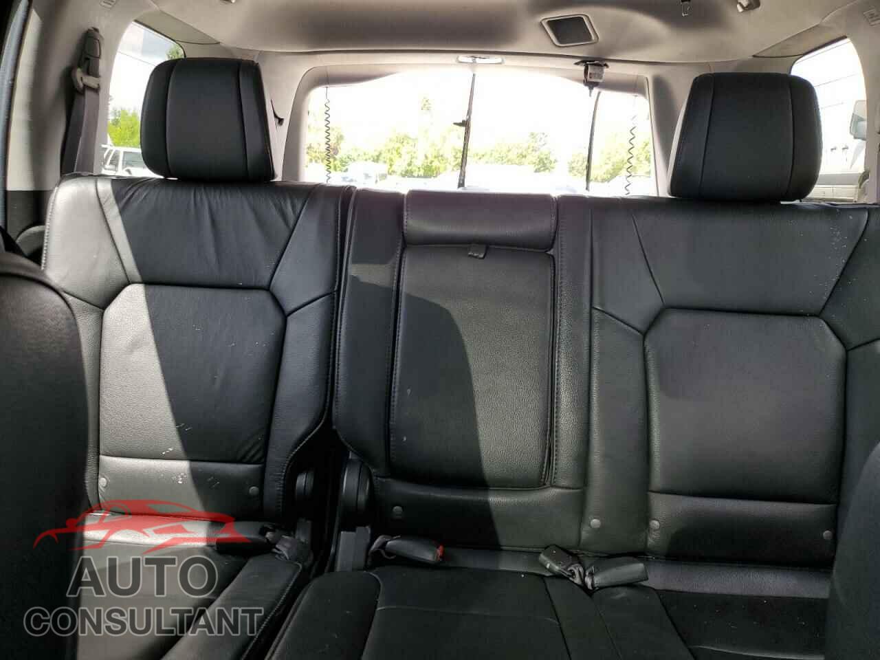 HONDA PILOT 2013 - 5FNYF4H77DB035961