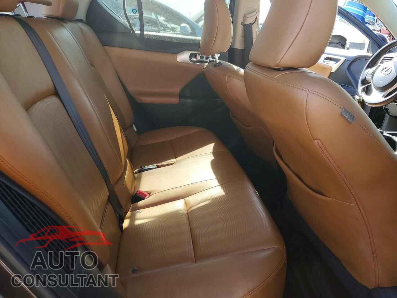 LEXUS CT 200 2013 - JTHKD5BH8D2165414