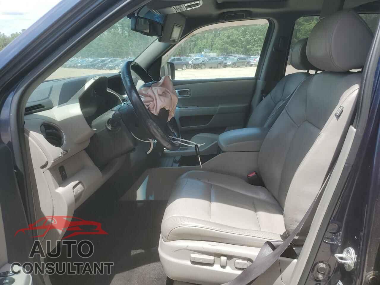 HONDA PILOT 2011 - 5FNYF4H63BB073434