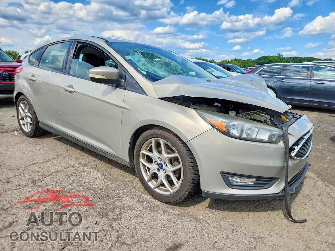FORD FOCUS 2015 - 1FADP3K24FL336129