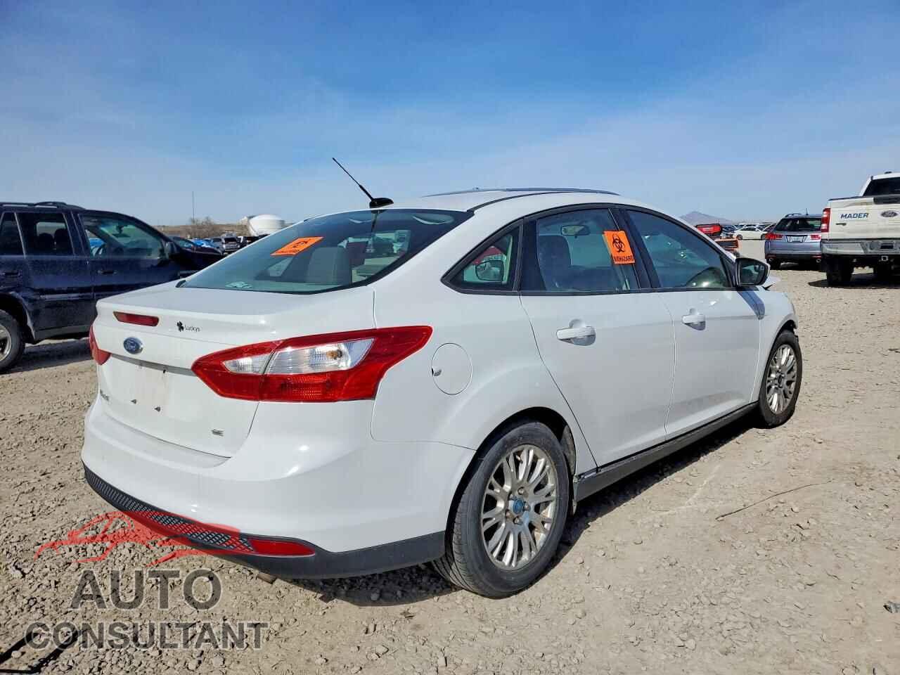 FORD FOCUS 2012 - 1FAHP3F23CL178664