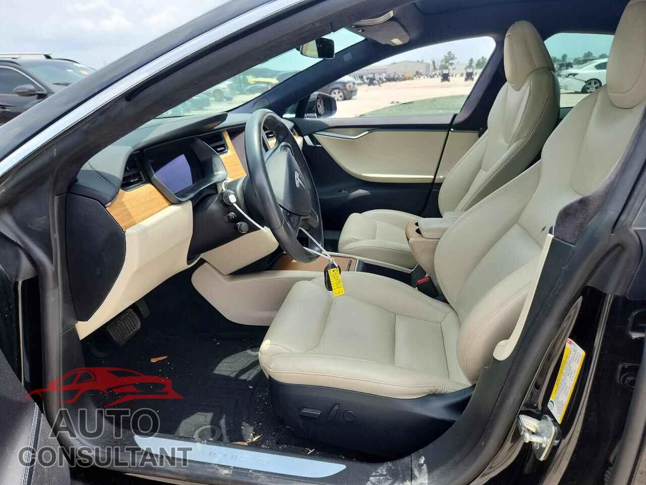 TESLA MODEL S 2020 - 5YJSA1E22LF399943