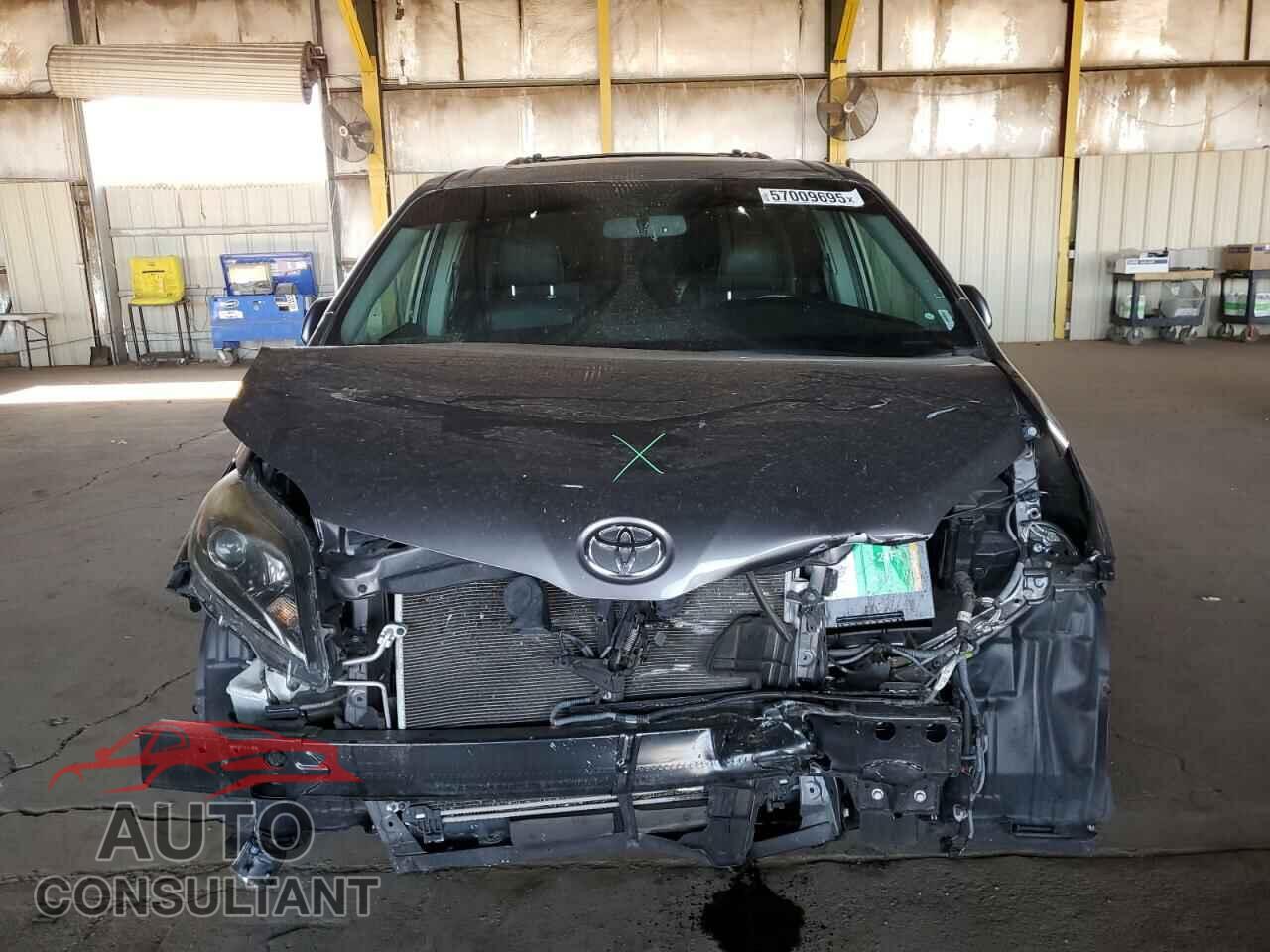 TOYOTA SIENNA 2017 - 5TDXZ3DC7HS785250