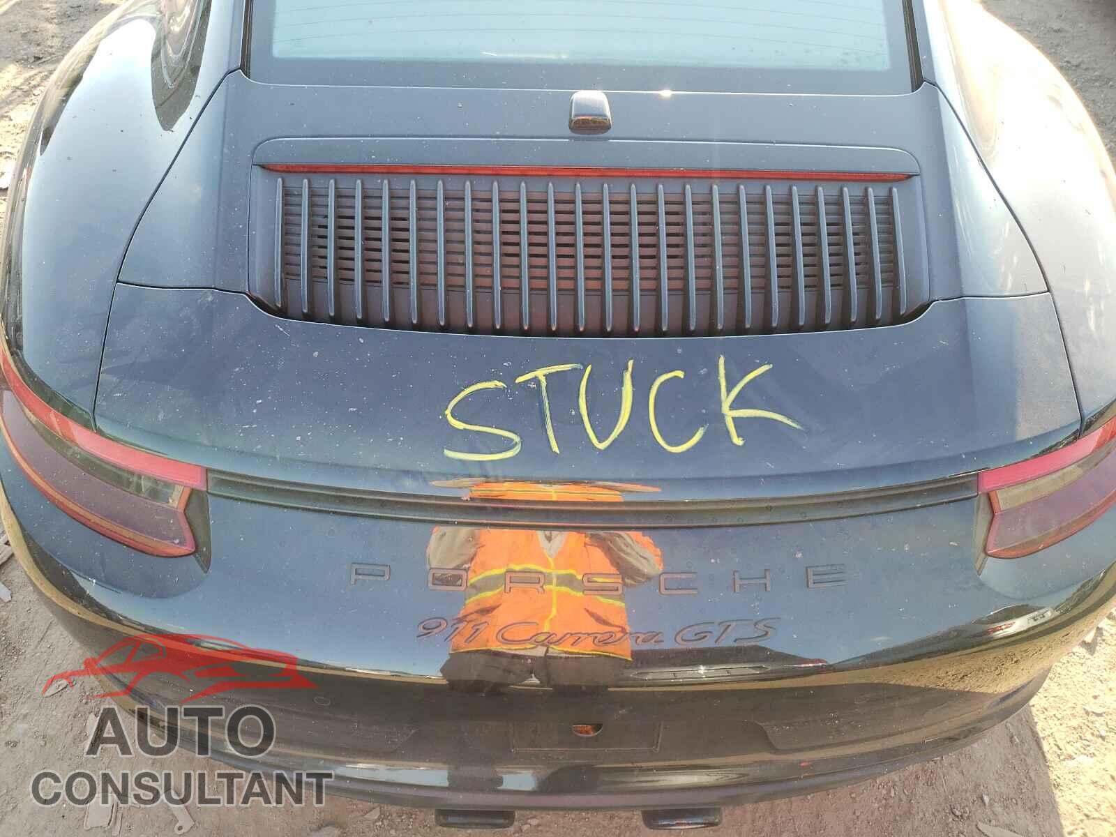 PORSCHE 911 2017 - WP0AB2A94HS125090