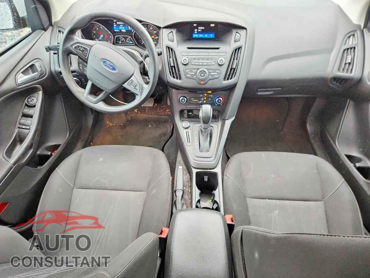 FORD FOCUS 2017 - 1FADP3K2XHL326918