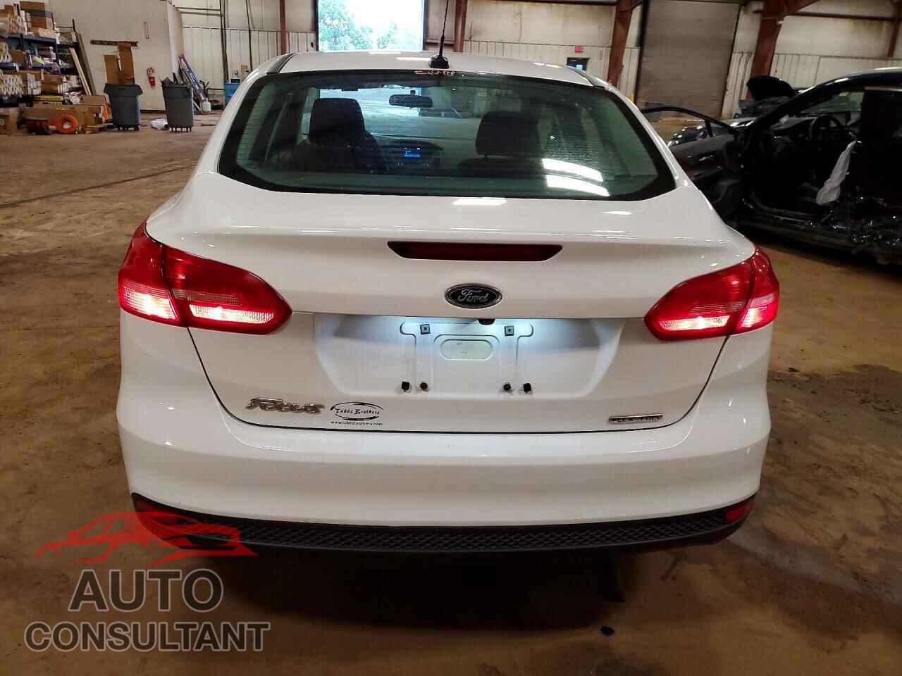 FORD FOCUS 2016 - 1FADP3E20GL281188
