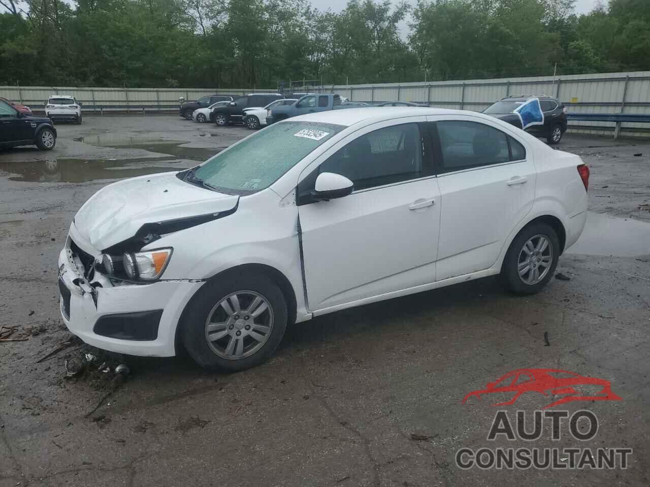 CHEVROLET SONIC 2014 - 1G1JC5SH7E4160011