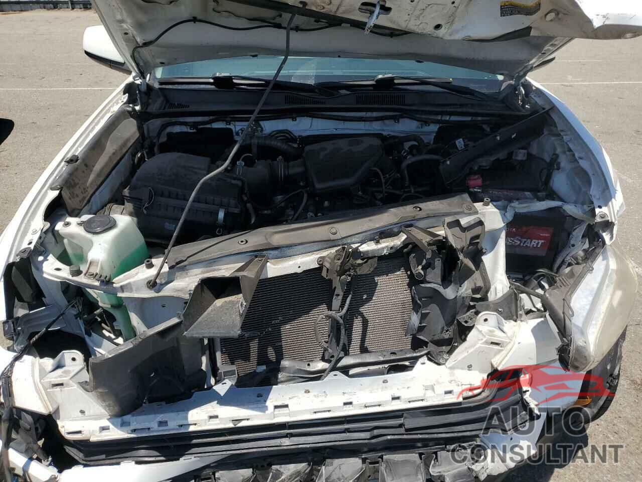TOYOTA TACOMA 2018 - 5TFAX5GNXJX126244