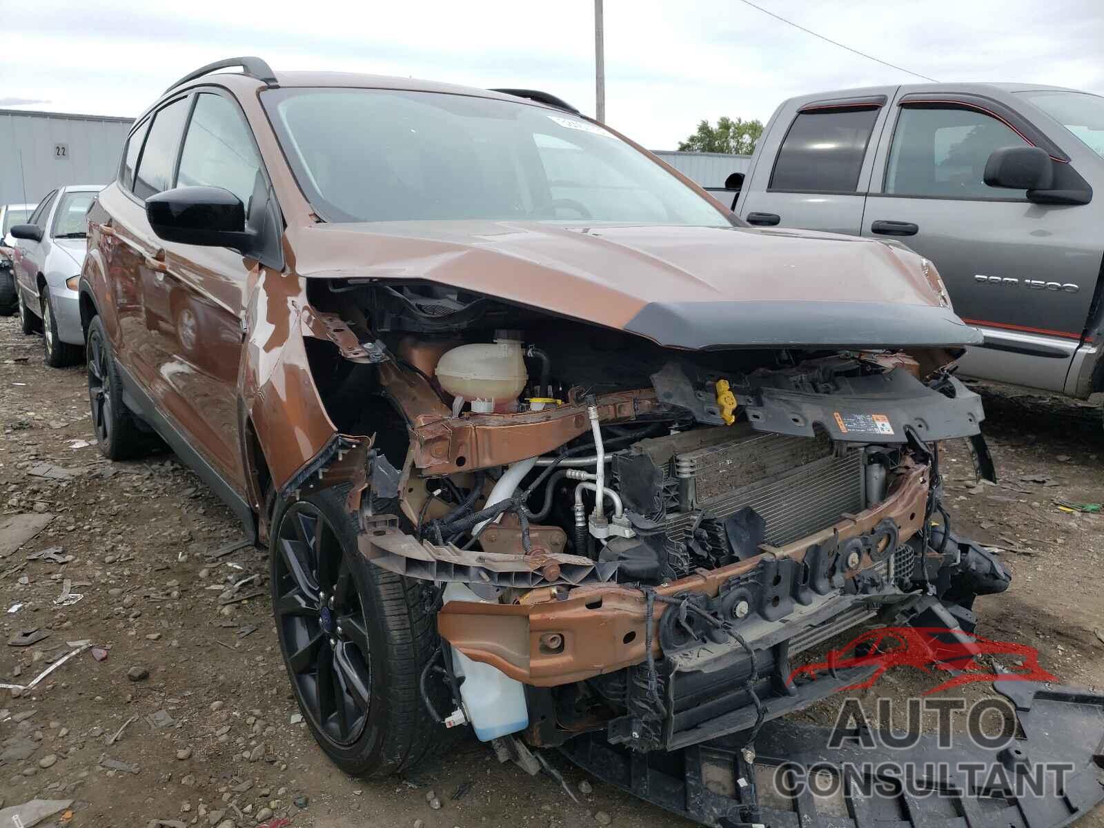 FORD ESCAPE 2017 - 1FMCU9G92HUB28783