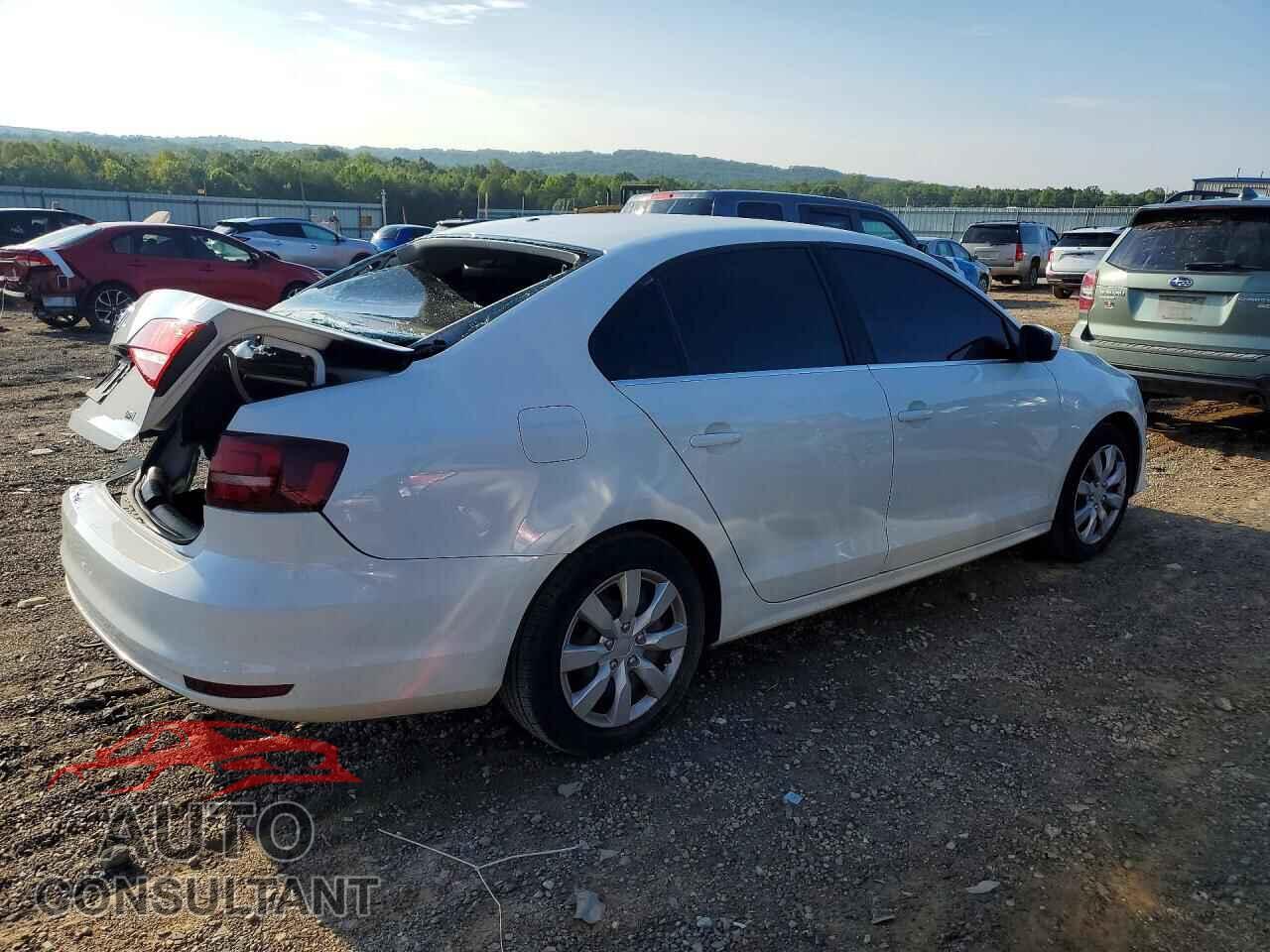 VOLKSWAGEN JETTA 2017 - 3VW2B7AJ8HM394176