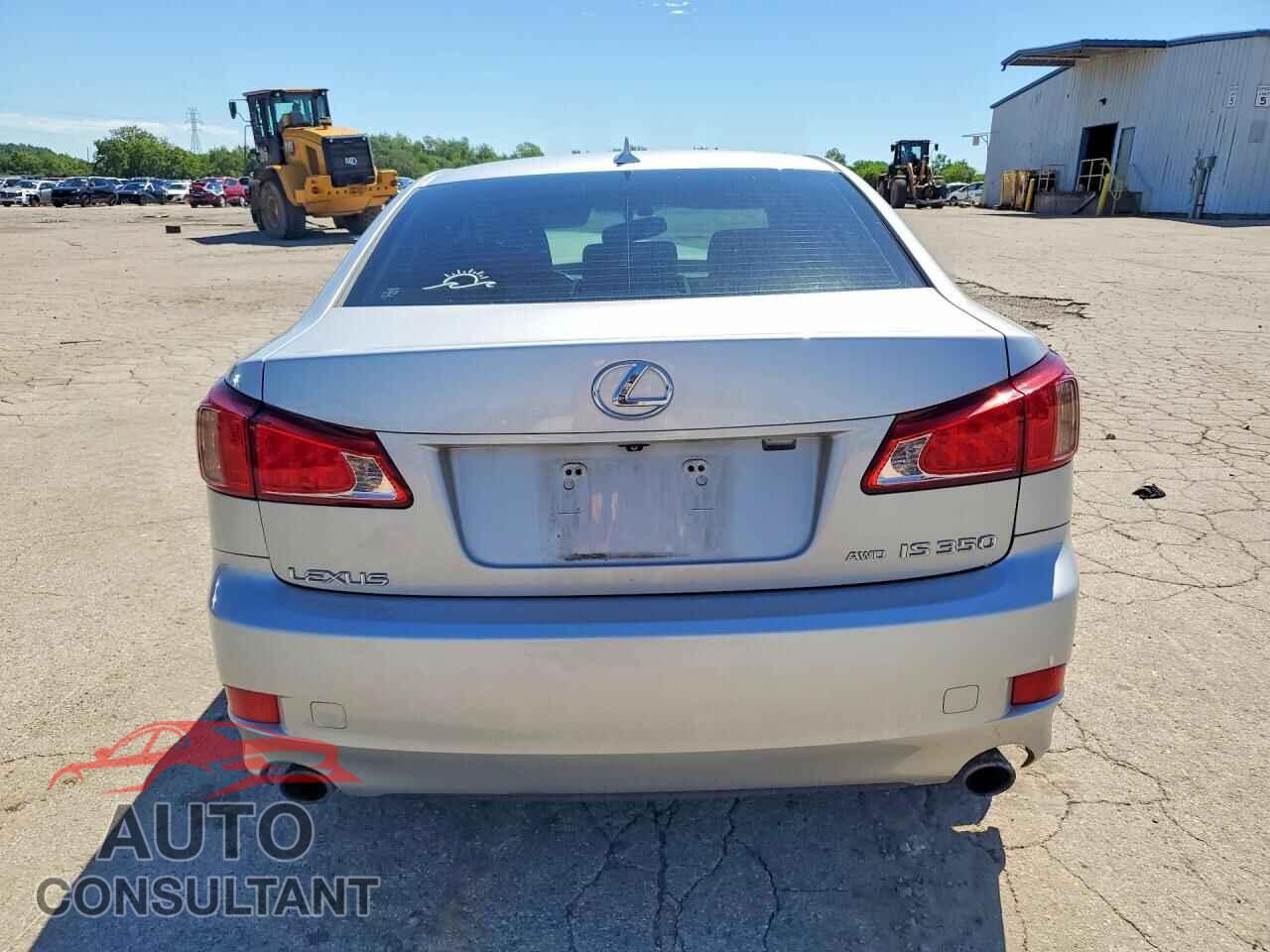 LEXUS IS 2011 - JTHCE5C21B5000697