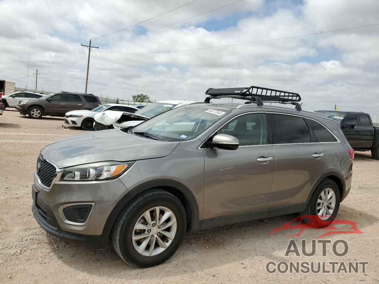KIA SORENTO 2017 - 5XYPG4A51HG193521