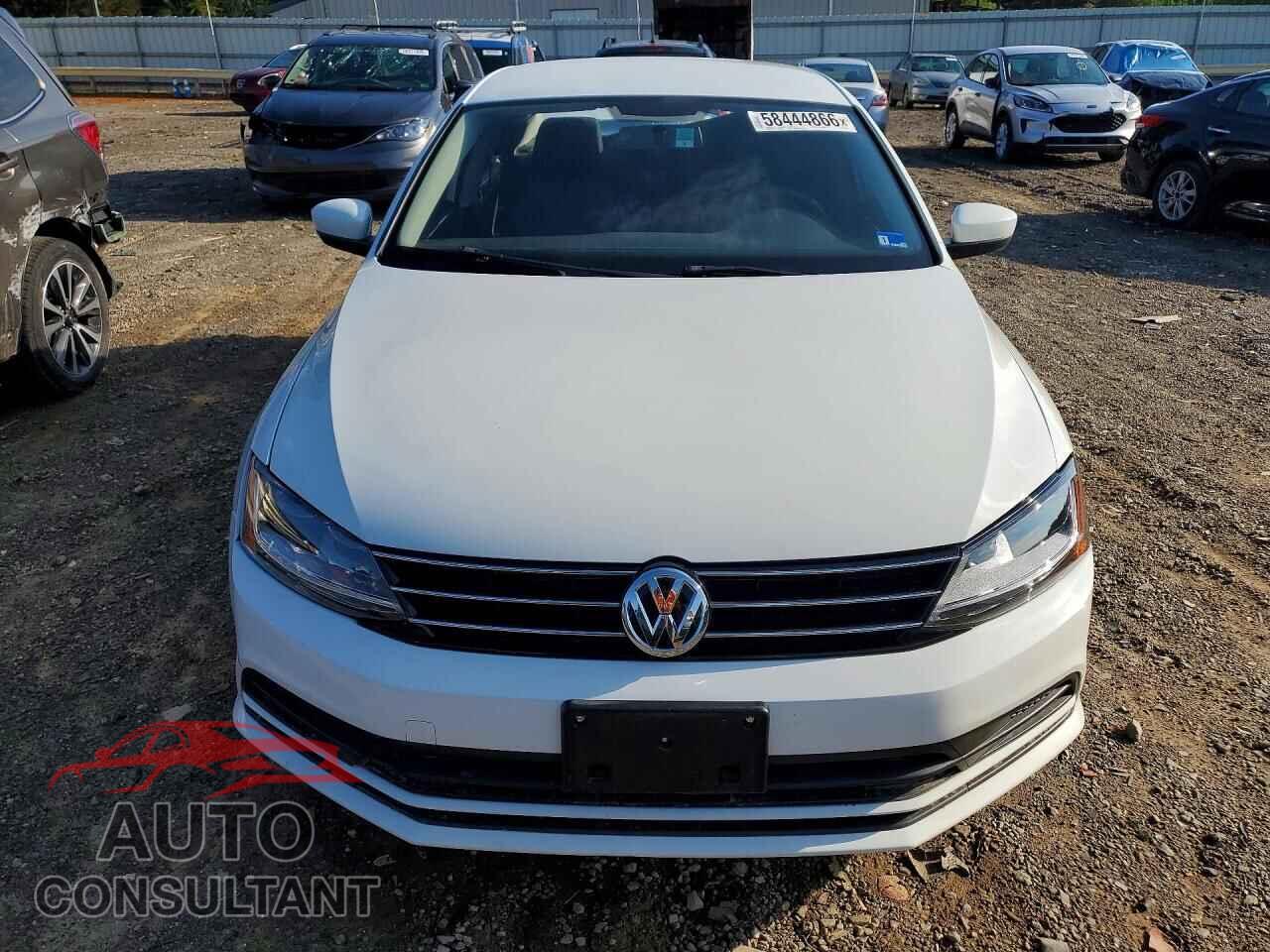 VOLKSWAGEN JETTA 2017 - 3VW2B7AJ8HM394176