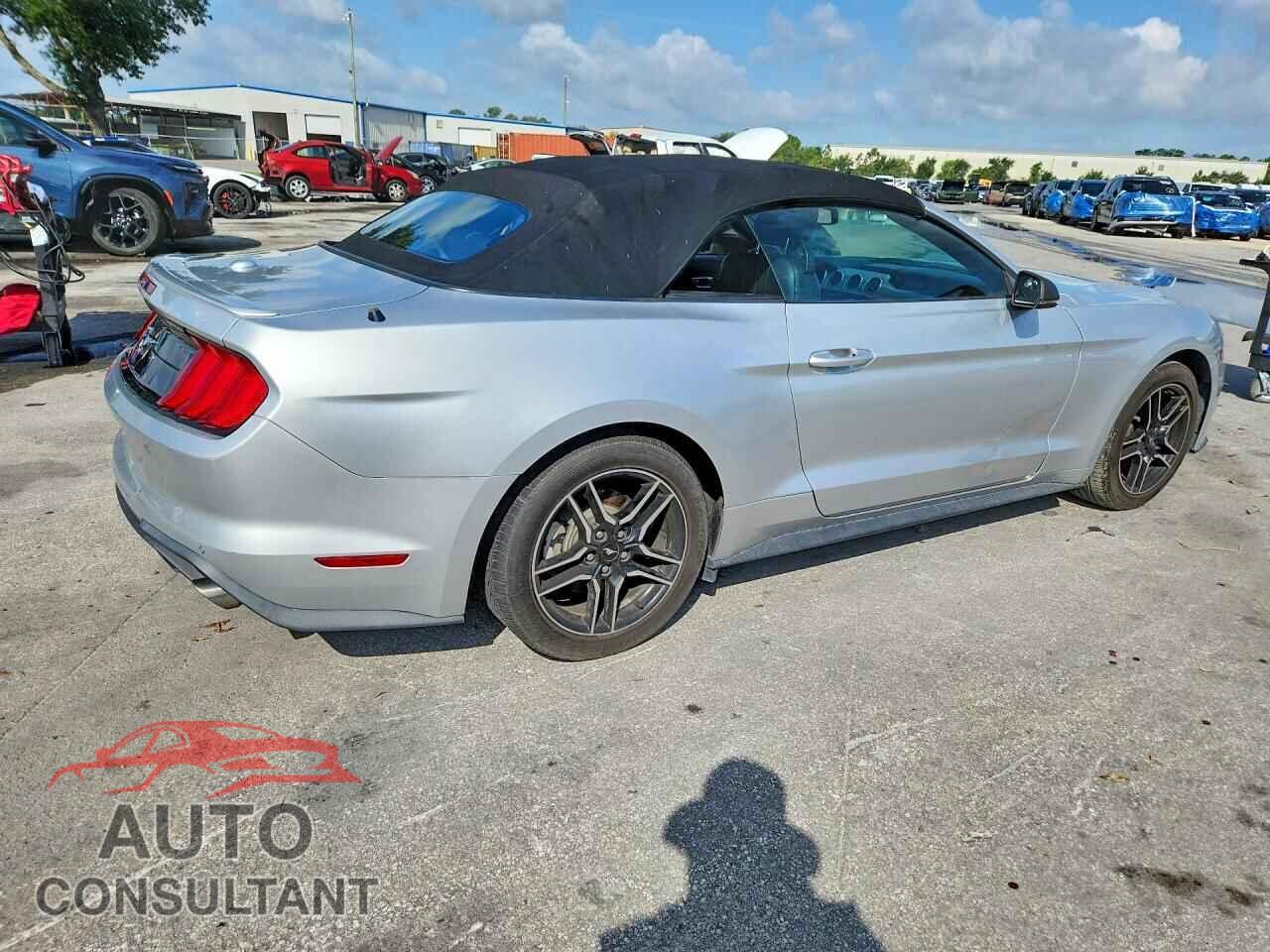 FORD MUSTANG 2019 - 1FATP8UH9K5148599