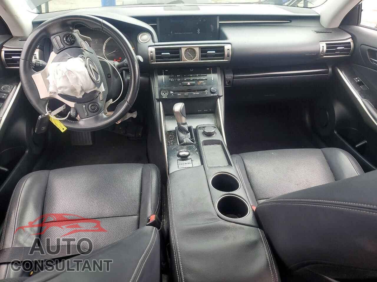 LEXUS IS 2014 - JTHBF1D27E5004239