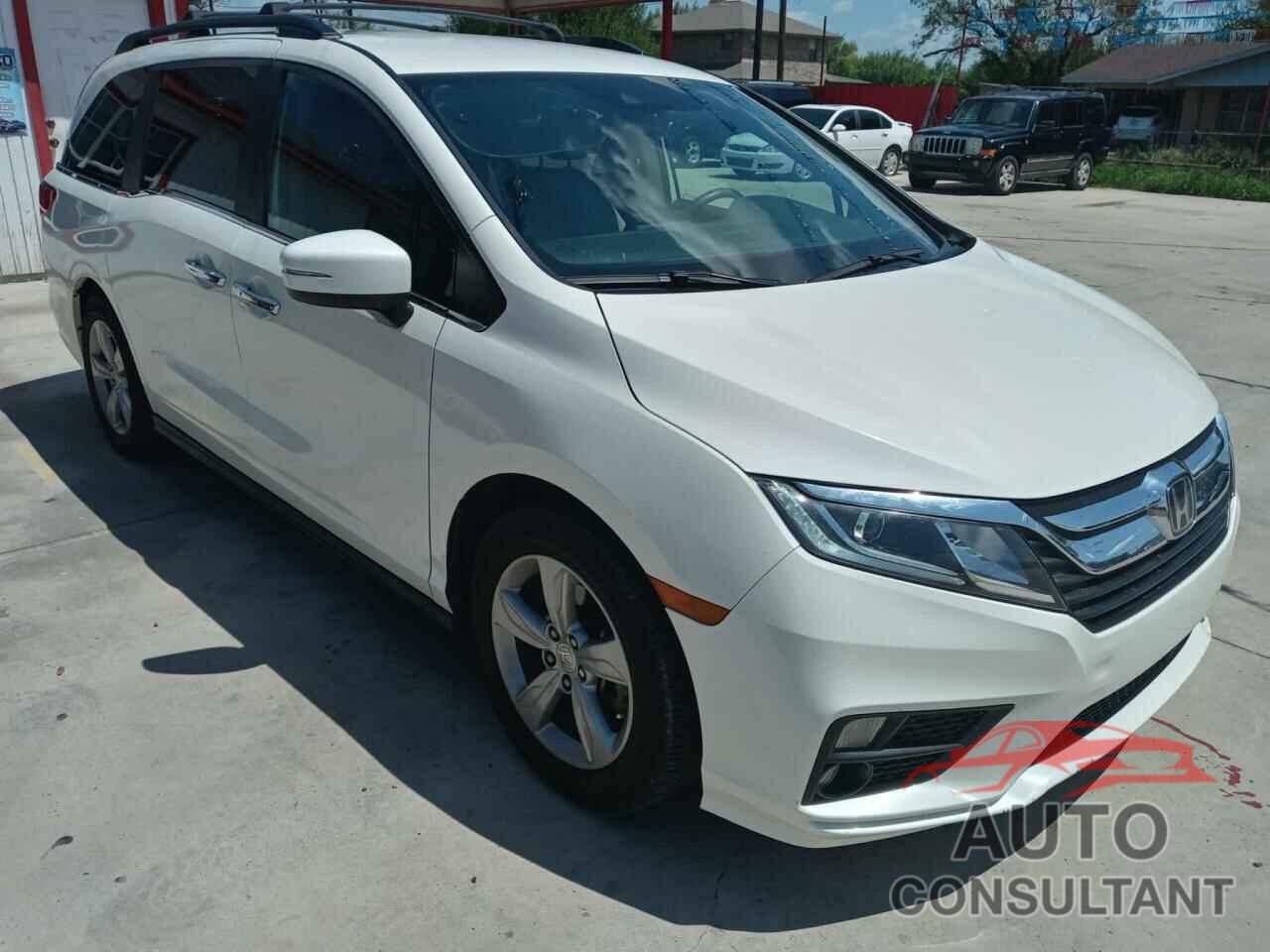 HONDA ODYSSEY 2018 - 5FNRL6H57JB029323