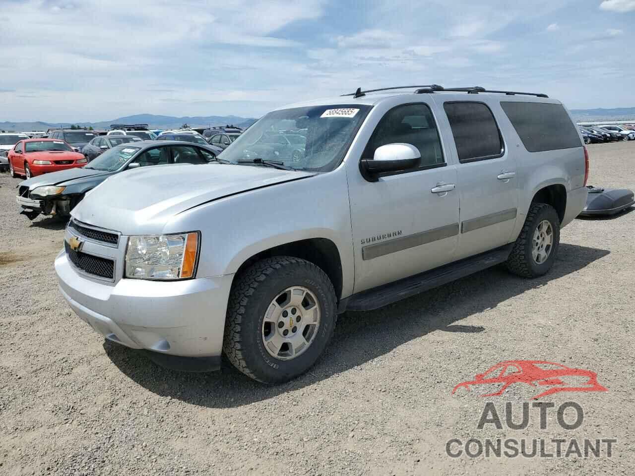 CHEVROLET SUBURBAN 2013 - 1GNSKJE76DR353611