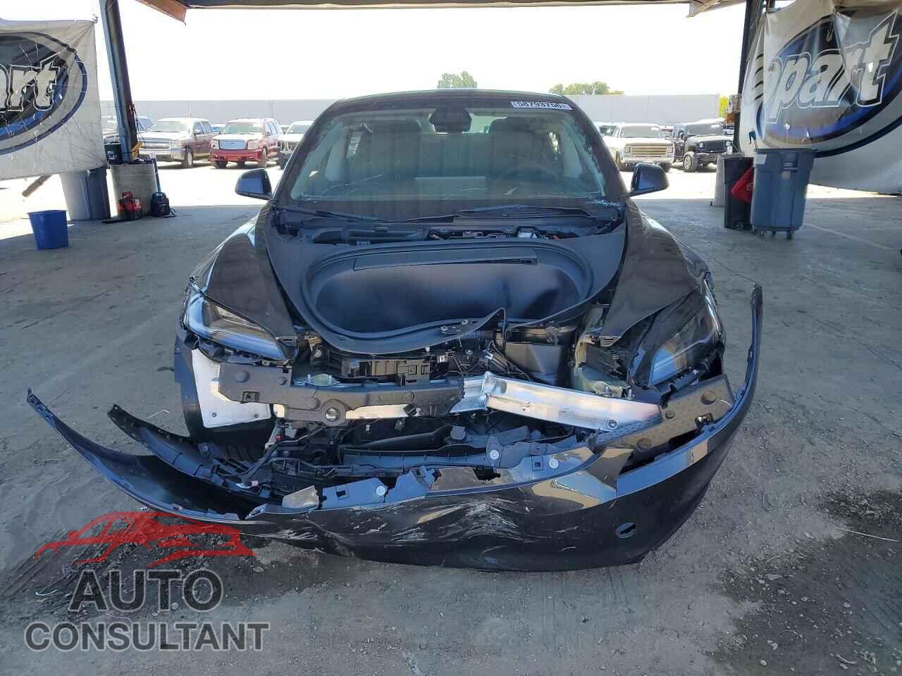 TESLA MODEL 3 2024 - 5YJ3E1EB8RF730171