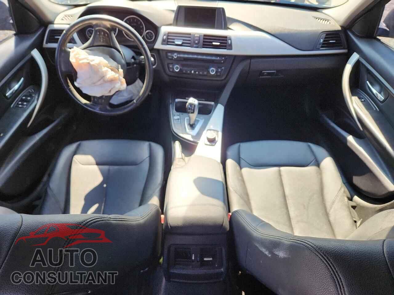 BMW 3 SERIES 2015 - WBA3B1G55FNT04481