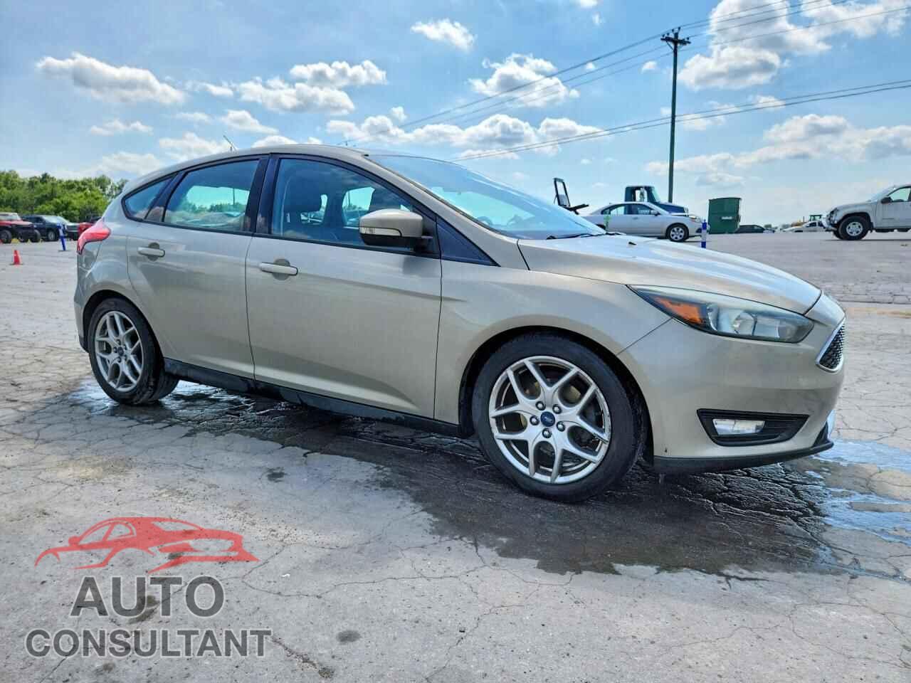 FORD FOCUS 2015 - 1FADP3K21FL360565